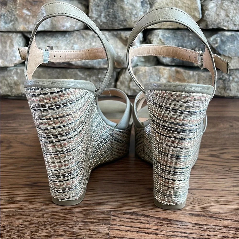 Lauren Conrad Waverly Metallic Wedge Sandals - Picture 3 of 9